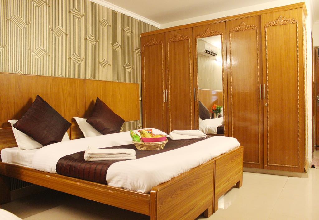 Hotel Delhi Marine Club C6 Vasant Kunj 新德里 外观 照片