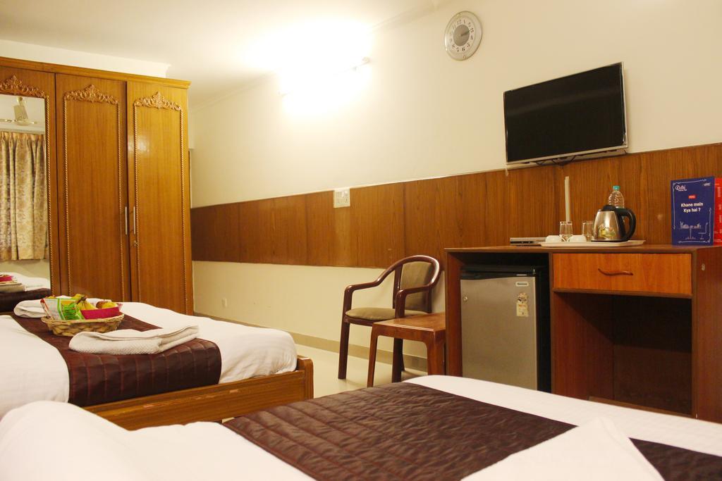 Hotel Delhi Marine Club C6 Vasant Kunj 新德里 外观 照片